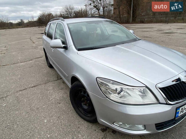 Серый Шкода Октавия, объемом двигателя 1.6 л и пробегом 190 тыс. км за 8850 $, фото 1 на Automoto.ua