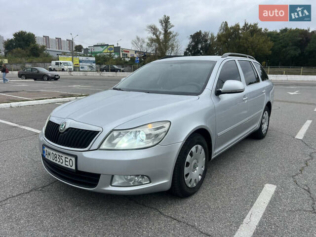 Серый Шкода Октавия, объемом двигателя 1.6 л и пробегом 290 тыс. км за 9200 $, фото 1 на Automoto.ua