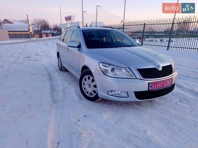 Сірий Шкода Октавія, об'ємом двигуна 1.6 л та пробігом 220 тис. км за 8000 $, фото 1 на Automoto.ua