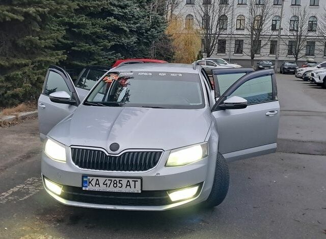 Серый Шкода Октавия, объемом двигателя 1.6 л и пробегом 407 тыс. км за 8800 $, фото 1 на Automoto.ua