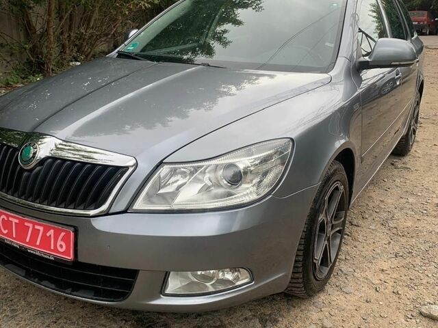 Сірий Шкода Октавія, об'ємом двигуна 1.2 л та пробігом 165 тис. км за 7800 $, фото 1 на Automoto.ua