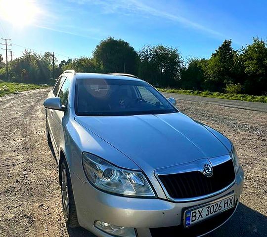 Серый Шкода Октавия, объемом двигателя 1.6 л и пробегом 310 тыс. км за 8500 $, фото 1 на Automoto.ua
