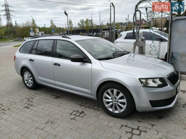 Серый Шкода Октавия, объемом двигателя 1.6 л и пробегом 370 тыс. км за 8900 $, фото 1 на Automoto.ua