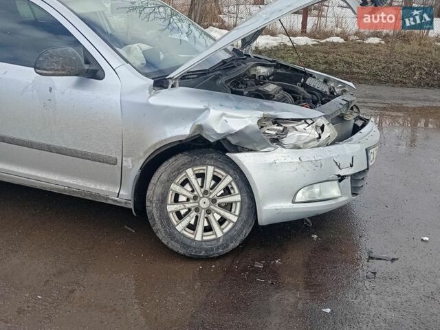 Серый Шкода Октавия, объемом двигателя 1.6 л и пробегом 280 тыс. км за 4000 $, фото 1 на Automoto.ua