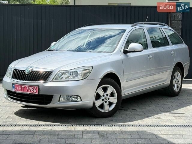 Серый Шкода Октавия, объемом двигателя 1.6 л и пробегом 229 тыс. км за 8800 $, фото 1 на Automoto.ua