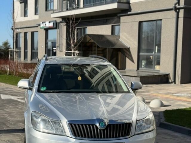 Сірий Шкода Октавія, об'ємом двигуна 1.6 л та пробігом 278 тис. км за 6500 $, фото 1 на Automoto.ua