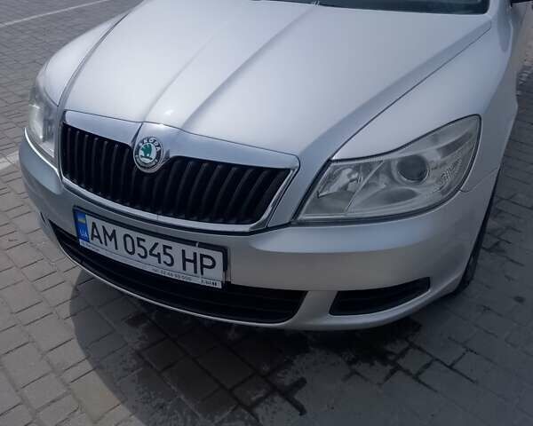 Сірий Шкода Октавія, об'ємом двигуна 1.39 л та пробігом 216 тис. км за 8200 $, фото 1 на Automoto.ua