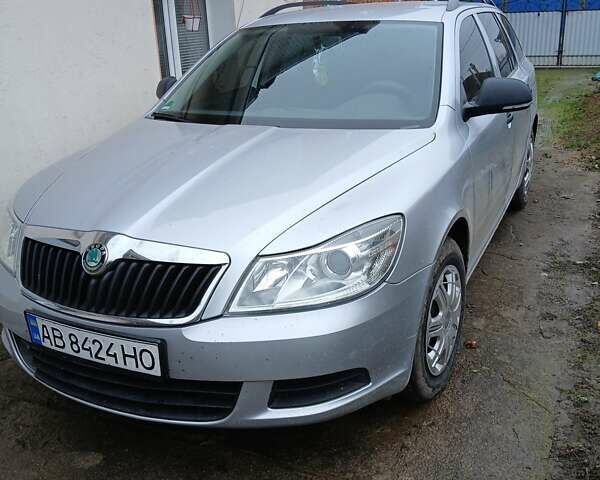 Серый Шкода Октавия, объемом двигателя 1.6 л и пробегом 240 тыс. км за 7000 $, фото 1 на Automoto.ua