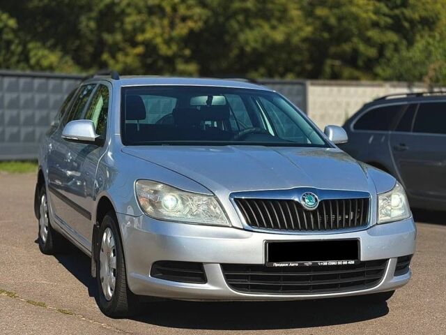 Сірий Шкода Октавія, об'ємом двигуна 1.39 л та пробігом 275 тис. км за 5999 $, фото 1 на Automoto.ua