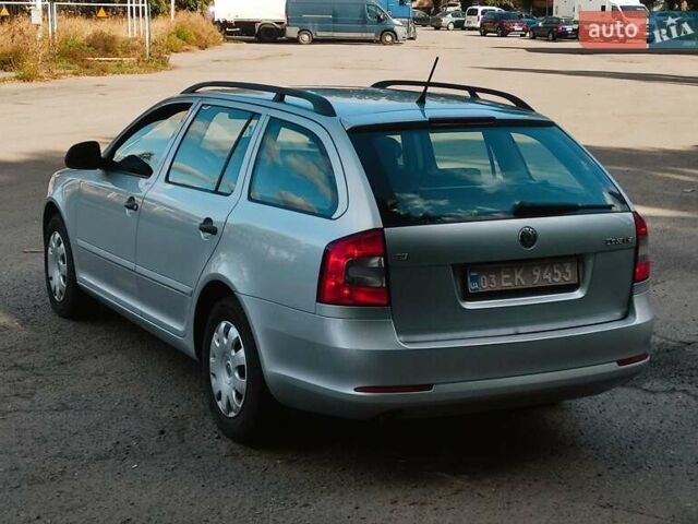 Серый Шкода Октавия, объемом двигателя 1.6 л и пробегом 159 тыс. км за 9400 $, фото 1 на Automoto.ua