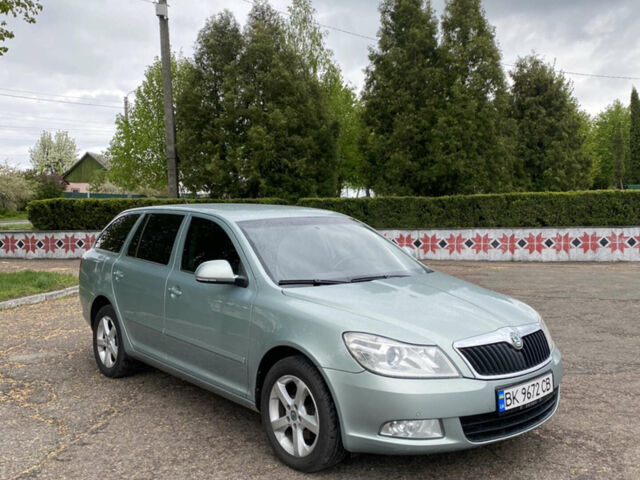 Сірий Шкода Октавія, об'ємом двигуна 1.6 л та пробігом 326 тис. км за 8199 $, фото 1 на Automoto.ua