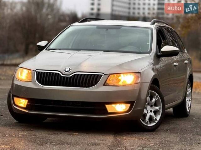 Сірий Шкода Октавія, об'ємом двигуна 1.6 л та пробігом 185 тис. км за 9800 $, фото 1 на Automoto.ua