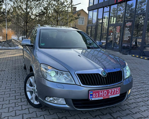 Серый Шкода Октавия, объемом двигателя 1.6 л и пробегом 207 тыс. км за 9850 $, фото 1 на Automoto.ua