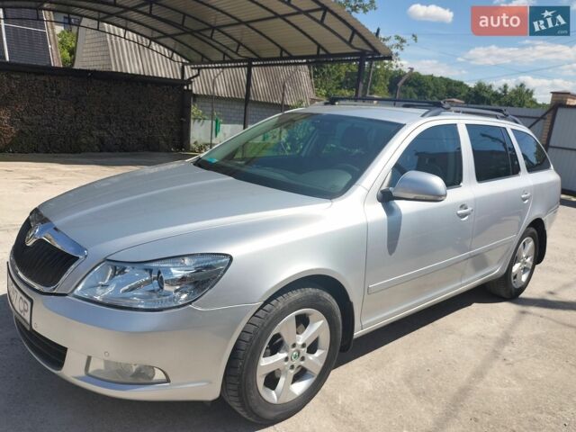 Серый Шкода Октавия, объемом двигателя 1.6 л и пробегом 247 тыс. км за 8000 $, фото 1 на Automoto.ua