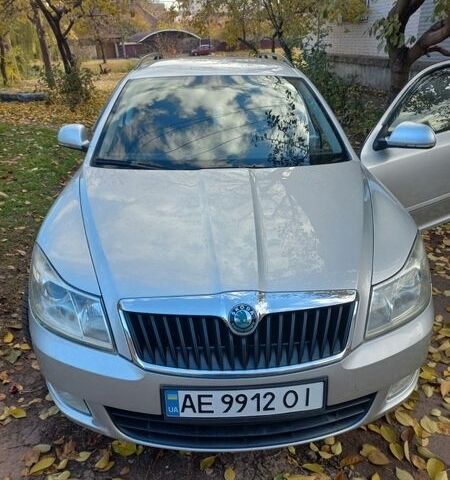 Серый Шкода Октавия, объемом двигателя 1.6 л и пробегом 201 тыс. км за 8400 $, фото 1 на Automoto.ua