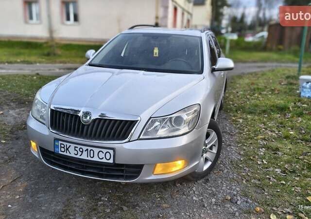 Сірий Шкода Октавія, об'ємом двигуна 1.6 л та пробігом 247 тис. км за 9300 $, фото 1 на Automoto.ua