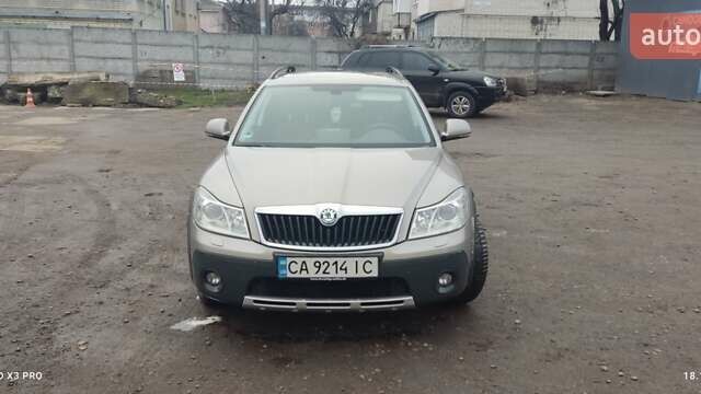 Серый Шкода Октавия, объемом двигателя 1.99 л и пробегом 250 тыс. км за 11000 $, фото 1 на Automoto.ua