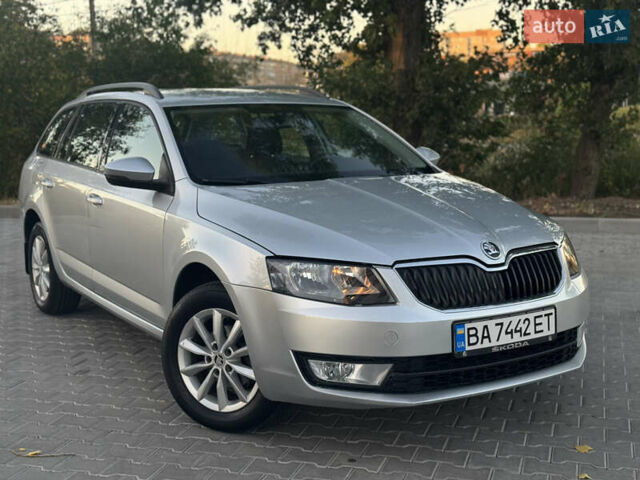 Серый Шкода Октавия, объемом двигателя 1.6 л и пробегом 281 тыс. км за 10499 $, фото 1 на Automoto.ua