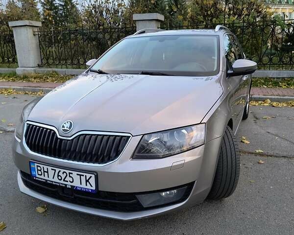 Серый Шкода Октавия, объемом двигателя 1.97 л и пробегом 268 тыс. км за 12599 $, фото 1 на Automoto.ua