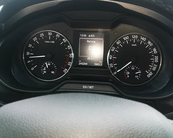 Серый Шкода Октавия, объемом двигателя 1.6 л и пробегом 245 тыс. км за 11500 $, фото 1 на Automoto.ua