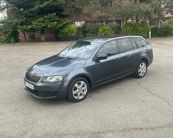 Серый Шкода Октавия, объемом двигателя 1.6 л и пробегом 315 тыс. км за 8700 $, фото 1 на Automoto.ua