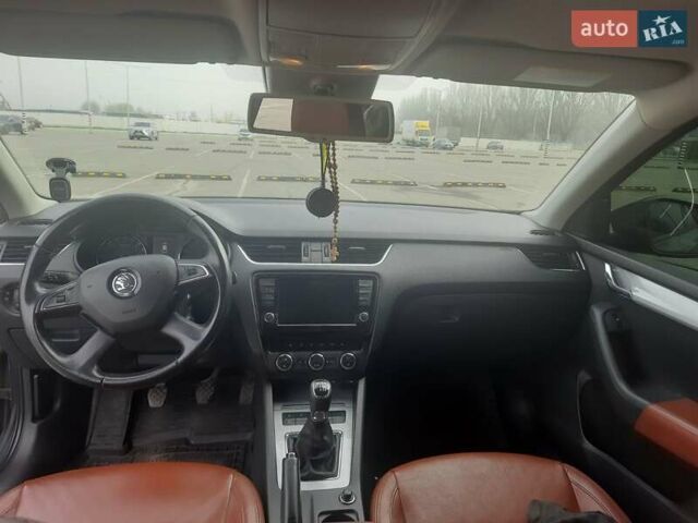 Серый Шкода Октавия, объемом двигателя 1.6 л и пробегом 278 тыс. км за 11000 $, фото 1 на Automoto.ua