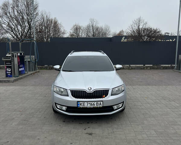 Серый Шкода Октавия, объемом двигателя 1.6 л и пробегом 207 тыс. км за 11000 $, фото 1 на Automoto.ua