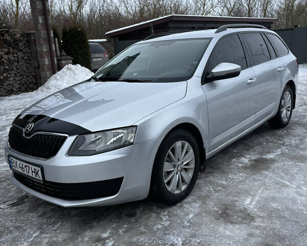 Серый Шкода Октавия, объемом двигателя 1.6 л и пробегом 225 тыс. км за 9200 $, фото 1 на Automoto.ua