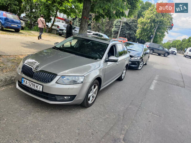 Серый Шкода Октавия, объемом двигателя 2 л и пробегом 290 тыс. км за 13500 $, фото 1 на Automoto.ua