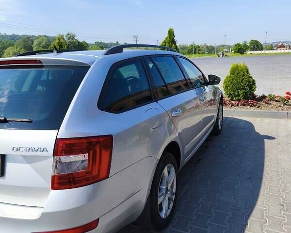 Серый Шкода Октавия, объемом двигателя 1.6 л и пробегом 311 тыс. км за 9000 $, фото 1 на Automoto.ua