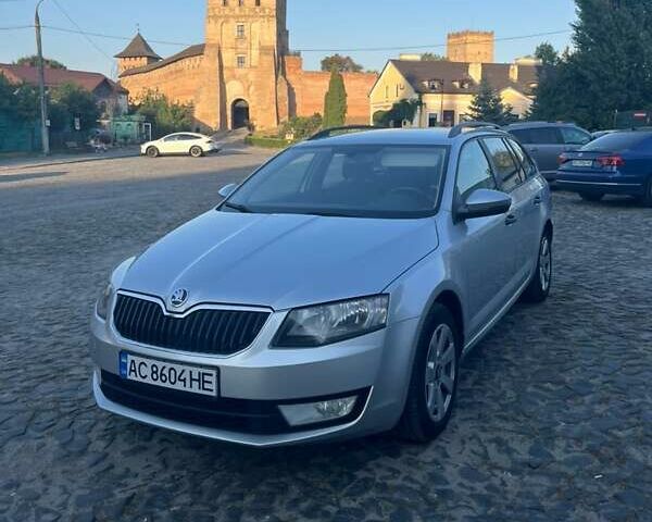 Серый Шкода Октавия, объемом двигателя 1.6 л и пробегом 370 тыс. км за 9200 $, фото 1 на Automoto.ua
