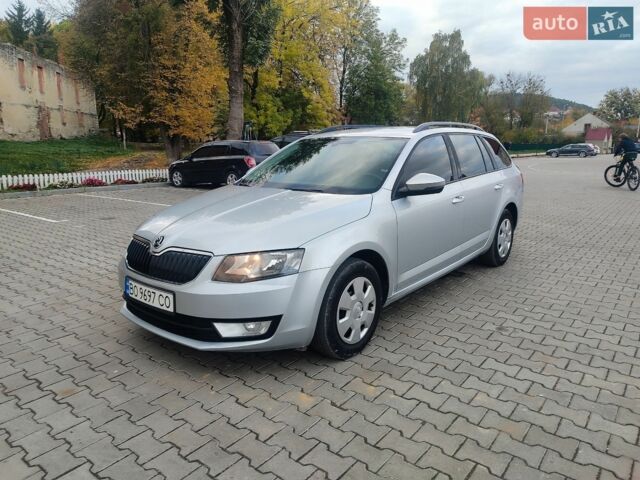 Серый Шкода Октавия, объемом двигателя 1.6 л и пробегом 215 тыс. км за 12000 $, фото 1 на Automoto.ua