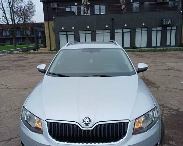 Серый Шкода Октавия, объемом двигателя 1.6 л и пробегом 287 тыс. км за 11300 $, фото 1 на Automoto.ua