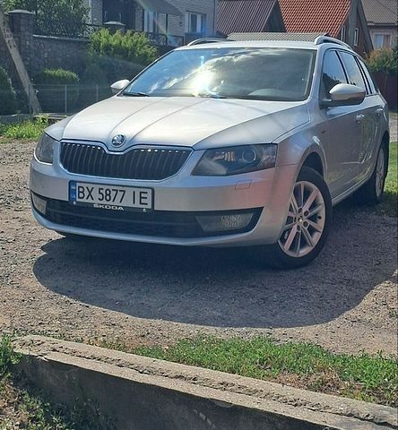 Сірий Шкода Октавія, об'ємом двигуна 1.6 л та пробігом 299 тис. км за 11400 $, фото 1 на Automoto.ua