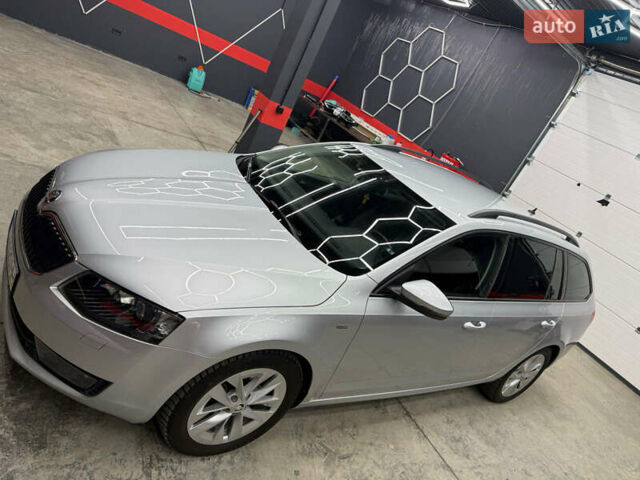 Серый Шкода Октавия, объемом двигателя 2 л и пробегом 270 тыс. км за 14000 $, фото 1 на Automoto.ua