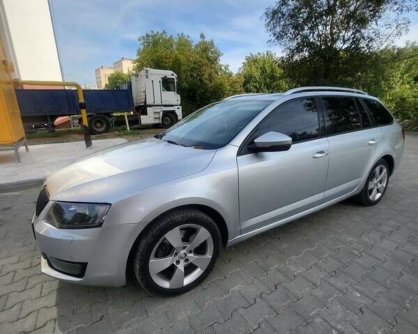 Серый Шкода Октавия, объемом двигателя 2 л и пробегом 302 тыс. км за 14300 $, фото 1 на Automoto.ua