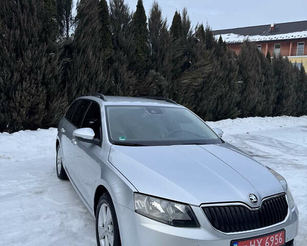 Серый Шкода Октавия, объемом двигателя 2 л и пробегом 246 тыс. км за 13100 $, фото 1 на Automoto.ua