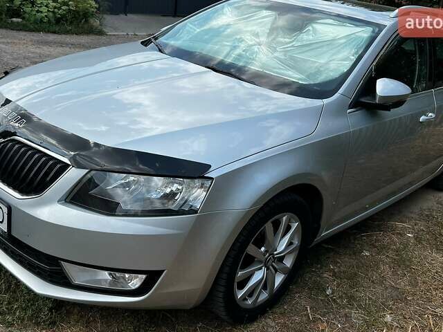 Серый Шкода Октавия, объемом двигателя 1.6 л и пробегом 294 тыс. км за 12900 $, фото 1 на Automoto.ua