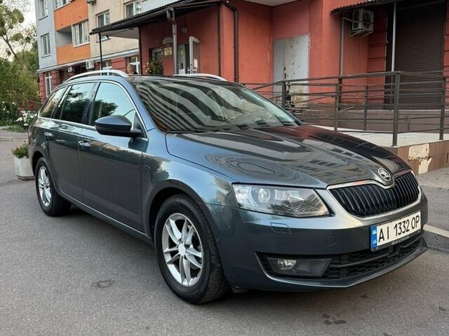 Серый Шкода Октавия, объемом двигателя 1.6 л и пробегом 237 тыс. км за 12000 $, фото 1 на Automoto.ua
