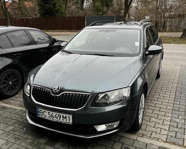 Серый Шкода Октавия, объемом двигателя 1.6 л и пробегом 199 тыс. км за 13840 $, фото 1 на Automoto.ua