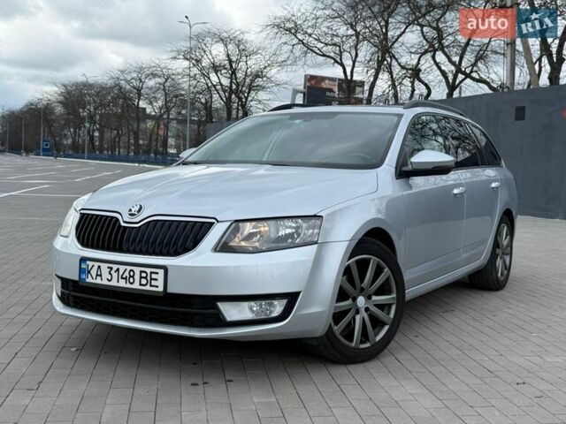 Серый Шкода Октавия, объемом двигателя 1.6 л и пробегом 235 тыс. км за 9500 $, фото 1 на Automoto.ua