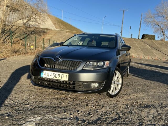 Серый Шкода Октавия, объемом двигателя 1.6 л и пробегом 272 тыс. км за 11800 $, фото 1 на Automoto.ua