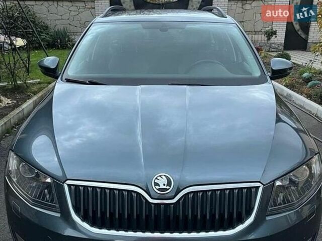 Серый Шкода Октавия, объемом двигателя 1.6 л и пробегом 265 тыс. км за 12100 $, фото 1 на Automoto.ua
