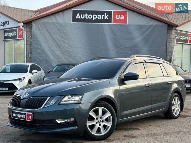 Сірий Шкода Октавія, об'ємом двигуна 1.6 л та пробігом 344 тис. км за 11940 $, фото 1 на Automoto.ua