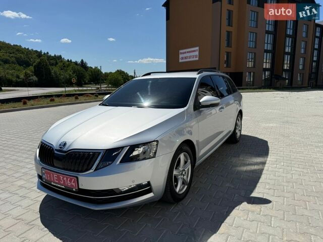 Серый Шкода Октавия, объемом двигателя 2 л и пробегом 242 тыс. км за 13500 $, фото 1 на Automoto.ua