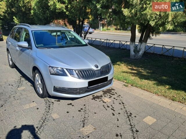 Сірий Шкода Октавія, об'ємом двигуна 1.6 л та пробігом 152 тис. км за 12999 $, фото 1 на Automoto.ua