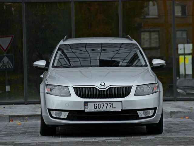 Сірий Шкода Октавія, об'ємом двигуна 2 л та пробігом 143 тис. км за 12300 $, фото 1 на Automoto.ua
