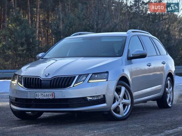 Сірий Шкода Октавія, об'ємом двигуна 2 л та пробігом 228 тис. км за 16499 $, фото 1 на Automoto.ua