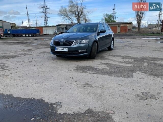 Серый Шкода Октавия, объемом двигателя 1.6 л и пробегом 270 тыс. км за 13900 $, фото 1 на Automoto.ua