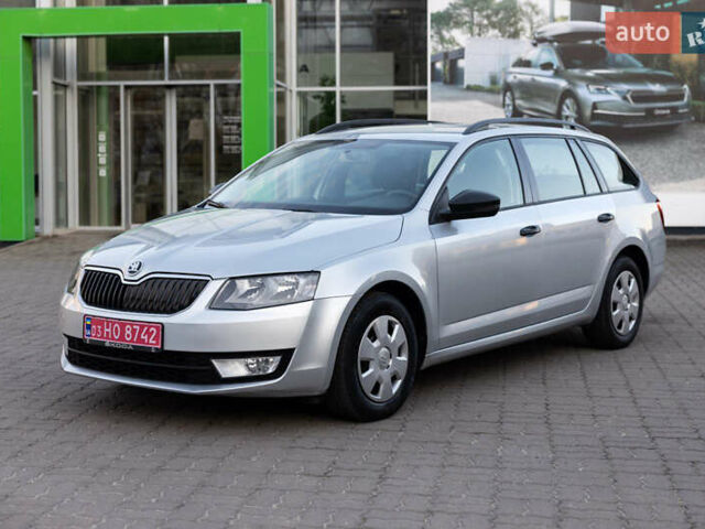 Серый Шкода Октавия, объемом двигателя 1.6 л и пробегом 213 тыс. км за 9800 $, фото 1 на Automoto.ua
